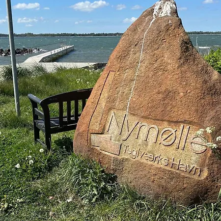 Bright Nordic Loft Apartment Spottrup