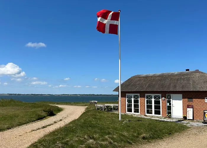 Bright Nordic Loft Apartment *